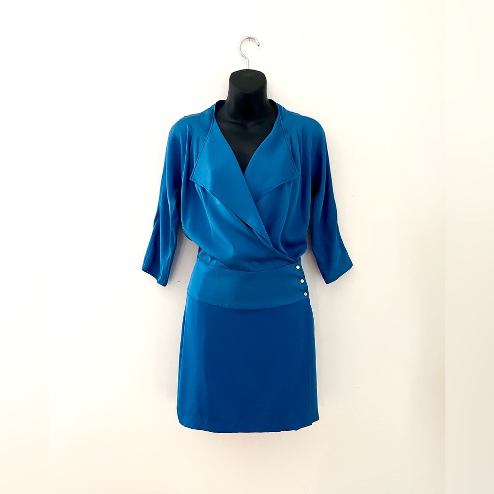DVF blue silk wrap dress mini 0